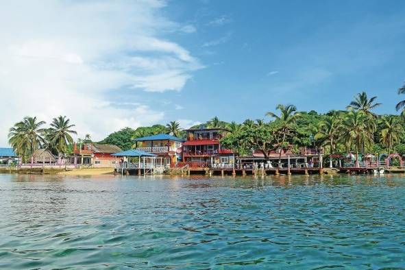 Vista de la isla Colón en la provincia de Bocas del Toro Vista de la isla Colón en la provincia de Bocas del Toro