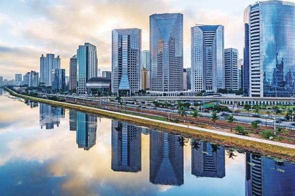 Por primera vez, la ciudad de Sao Paulo entra en el 'ranking' de las 10 urbes más costosas para vivir. Por primera vez, la ciudad de Sao Paulo entra en el 'ranking' de las 10 urbes más costosas para vivir.