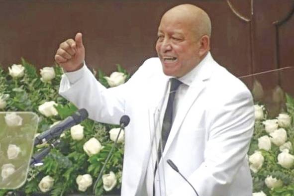 Adames por ley, no podrá optar por una segunda reelección como presidente del Legislativo. Adames por ley, no podrá optar por una segunda reelección como presidente del Legislativo.
