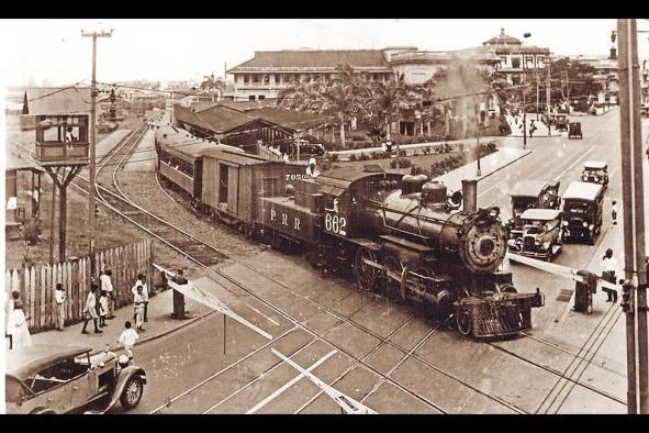 El ferrocarril interoceánico culminado en 1855, fue otra fuente extraordinaria de ingresos para el país durante su construcción y posterior explotación. El ferrocarril interoceánico culminado en 1855, fue otra fuente extraordinaria de ingresos para el país durante su construcción y posterior explotación.