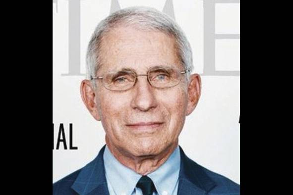 <strong>Anthony Faucci </strong><strong></strong>Anthony Stephen Fauci (Brooklyn, Nueva York; 24 de diciembre de 1940) es un médico estadounidense especializado en inmunología, experto en reumatología y uno de los líderes de la lucha contra el VIH/sida en Estados Unidos. Según la revista <strong>Time </strong>es la persona más influyente de 2020. “El doctor Fauci cuenta la verdad, por difícil que sea de escuchar, con seriedad y con un único objetivo: salvar vidas”, comentó a <strong>Time </strong>el presentador Jimmy Kimmel. Fauci, de 79 años, es el jefe del Instituto Nacional de Enfermedades Infecciosas y Alergias. Desde enero de 2020, ha sido uno de los principales voceros y miembros del grupo de trabajo sobre la covid-19 en la Casa Blanca. El inmunólogo es reconocido como uno de los principales expertos mundiales en enfermedades infecciosas. Fauci ha servido a la salud pública de su país durante más de 40 años, y ha sido asesor de todos los presidentes desde Ronald Reagan. También ha realizado acciones para combatir otras inmunodeficiencias. Un dato a resaltar es que en el periodo de 1983 a 2002 fue uno de los científicos más citados del mundo en las revistas científicas. <strong>Anthony Faucci </strong><strong></strong>Anthony Stephen Fauci (Brooklyn, Nueva York; 24 de diciembre de 1940) es un médico estadounidense especializado en inmunología, experto en reumatología y uno de los líderes de la lucha contra el VIH/sida en Estados Unidos. Según la revista <strong>Time </strong>es la persona más influyente de 2020. “El doctor Fauci cuenta la verdad, por difícil que sea de escuchar, con seriedad y con un único objetivo: salvar vidas”, comentó a <strong>Time </strong>el presentador Jimmy Kimmel. Fauci, de 79 años, es el jefe del Instituto Nacional de Enfermedades Infecciosas y Alergias. Desde enero de 2020, ha sido uno de los principales voceros y miembros del grupo de trabajo sobre la covid-19 en la Casa Blanca. El inmunólogo es reconocido como uno de los principales expertos mundiales en enfermedades infecciosas. Fauci ha servido a la salud pública de su país durante más de 40 años, y ha sido asesor de todos los presidentes desde Ronald Reagan. También ha realizado acciones para combatir otras inmunodeficiencias. Un dato a resaltar es que en el periodo de 1983 a 2002 fue uno de los científicos más citados del mundo en las revistas científicas.