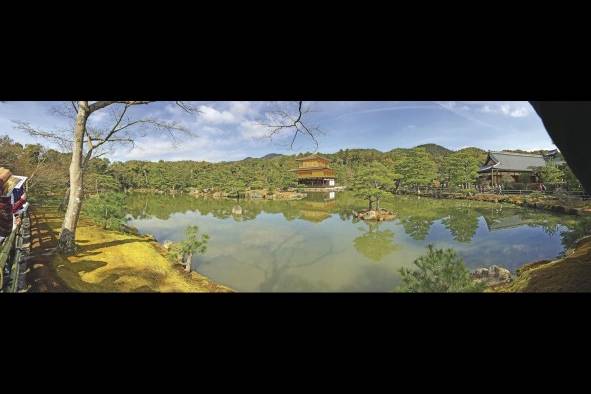 Los jardines japoneses son muy apreciados tanto por los lugareños como por los visitantes. Los jardines japoneses son muy apreciados tanto por los lugareños como por los visitantes.