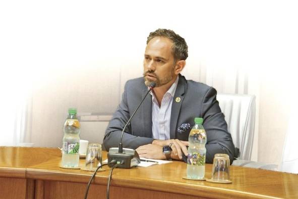El director regional de Crime Stoppers International para el Caribe, Bermuda y América Latina con sede en Panamá, Alejo Campos El director regional de Crime Stoppers International para el Caribe, Bermuda y América Latina con sede en Panamá, Alejo Campos