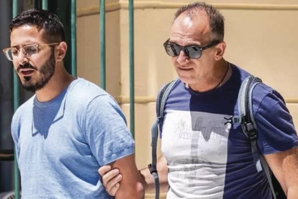 Simon Leviev fue condenado a 15 meses de prisión en Israel, de los cuales solo cumplió cinco. Simon Leviev fue condenado a 15 meses de prisión en Israel, de los cuales solo cumplió cinco.