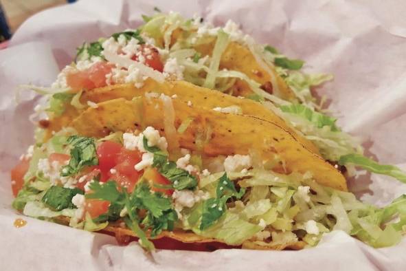 Las tortillas mexicanas de maíz, con las que suelen preparar los populares tacos, deben ser degustadas recién hechas. Las tortillas mexicanas de maíz, con las que suelen preparar los populares tacos, deben ser degustadas recién hechas.