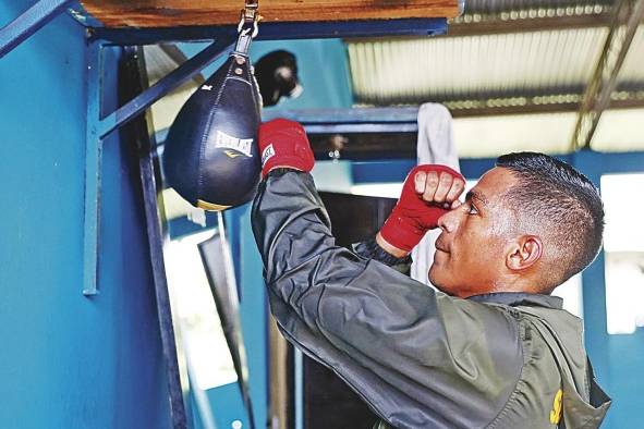 'El Científico' está en el puesto N° 15 de la Asociación Mundial de Boxeo. 'El Científico' está en el puesto N° 15 de la Asociación Mundial de Boxeo.