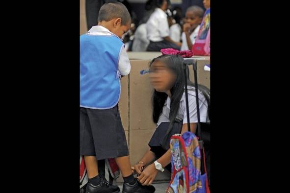 La migración del sistema particular al oficial aumento en 14 mil estudiantes en 2020. La migración del sistema particular al oficial aumento en 14 mil estudiantes en 2020.