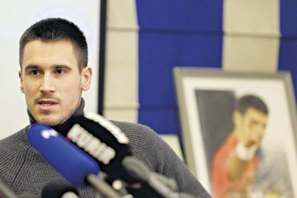 Djordje Djokovic, hermano del tenista. Djordje Djokovic, hermano del tenista.