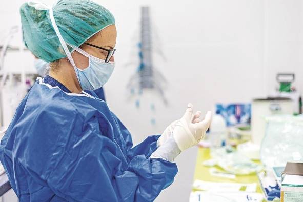 La atención de salud ha desmejorado en algunas áreas, pues los esfuerzos se han concentrado en la pandemia de covid-19. La atención de salud ha desmejorado en algunas áreas, pues los esfuerzos se han concentrado en la pandemia de covid-19.