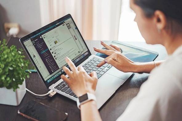 Panamá tiene las condiciones para hacer teletrabajo. Panamá tiene las condiciones para hacer teletrabajo.