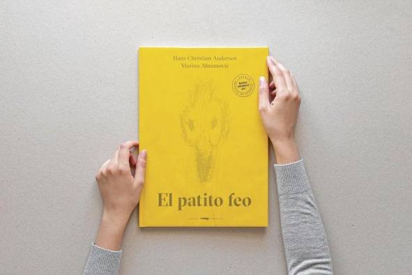 El patito feo de Hans Christian Andersen, ilustrado por Marina Abramovic. El patito feo de Hans Christian Andersen, ilustrado por Marina Abramovic.