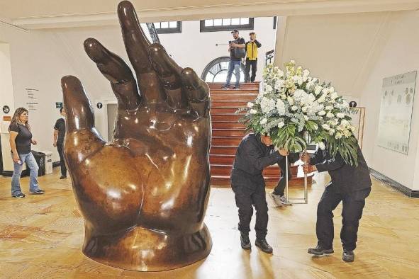 El Museo de Botero en Bogotá se prepara para un acto solemne el día lunes. El Museo de Botero en Bogotá se prepara para un acto solemne el día lunes.