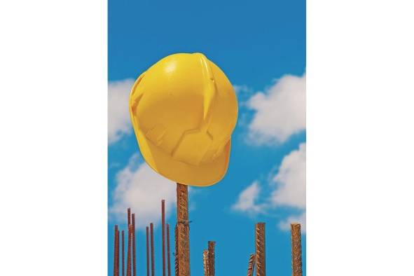 El Suntracs reunió a la mayoría de la clase obrera de la construcción y negocia con la cámara de la industria. El Suntracs reunió a la mayoría de la clase obrera de la construcción y negocia con la cámara de la industria.