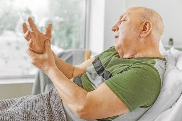 La enfermedad se clasifica como neurodegenerativa y afecta a más de 6 milones de personas en el mundo. La enfermedad se clasifica como neurodegenerativa y afecta a más de 6 milones de personas en el mundo.