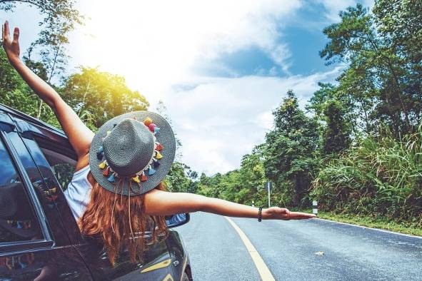 La felicidad sin razón alguna es un estado interno de conciencia que nos permite ser felices sin motivo alguno. La felicidad sin razón alguna es un estado interno de conciencia que nos permite ser felices sin motivo alguno.