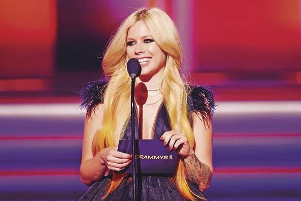La cantante Avril Lavigne La cantante Avril Lavigne