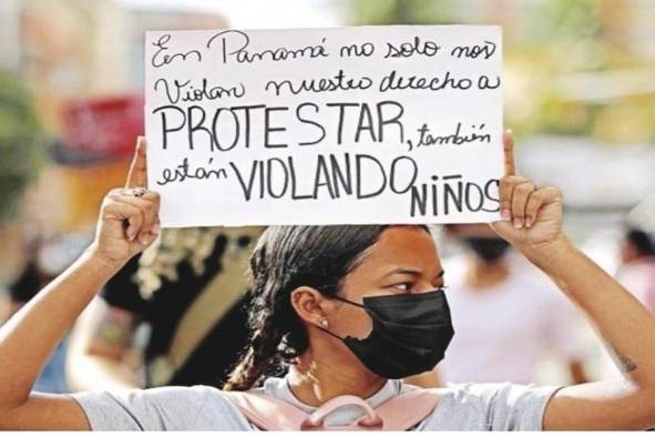 La población panameña organizó protestas por las denuncias de abusos sexuales a menores en albergues del Senniaf. La población panameña organizó protestas por las denuncias de abusos sexuales a menores en albergues del Senniaf.