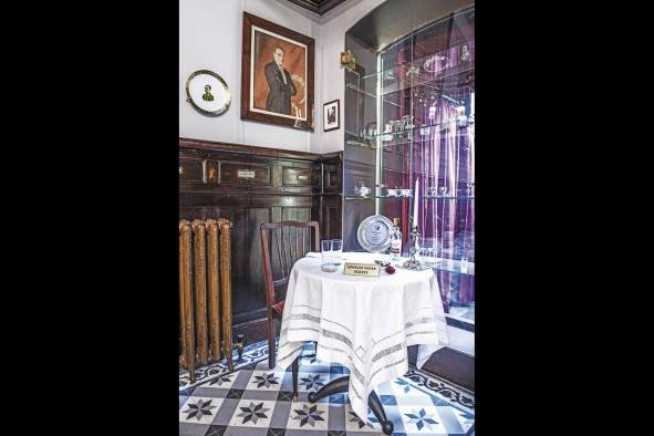 Mesa reservada “para la eternidad” para Mustafá Kemal Atatürk Mesa reservada “para la eternidad” para Mustafá Kemal Atatürk