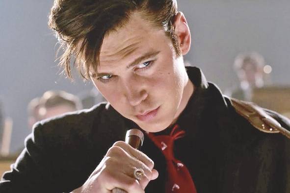 Austin Butler encarna a Elvis Presley, siendo su mayor debut en Hollywood en una cinta de Lurhmann. Austin Butler encarna a Elvis Presley, siendo su mayor debut en Hollywood en una cinta de Lurhmann.