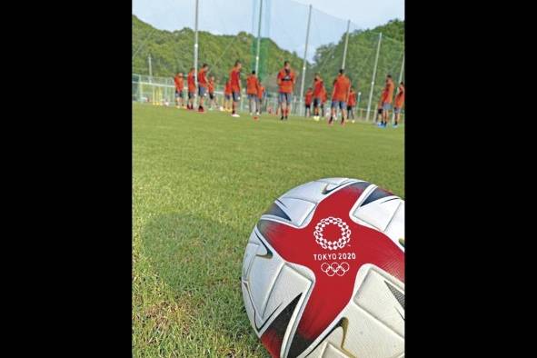 Ocho selecciones del continente aspiran al medallero en el fútbol de Tokio. En la competición femenina Estados Unidos, Canadá, Brasil y Chile; para el torneo masculino Brasil, Argentina, México y Honduras. Ocho selecciones del continente aspiran al medallero en el fútbol de Tokio. En la competición femenina Estados Unidos, Canadá, Brasil y Chile; para el torneo masculino Brasil, Argentina, México y Honduras.
