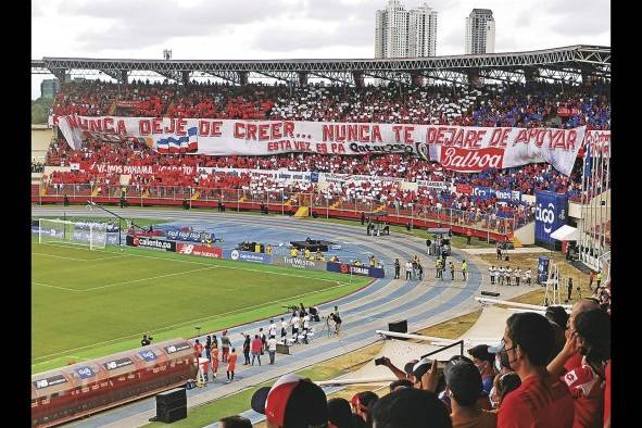 La comunión entre afición y equipo ha sido esencial en los resultados alcanzados en casa. La comunión entre afición y equipo ha sido esencial en los resultados alcanzados en casa.