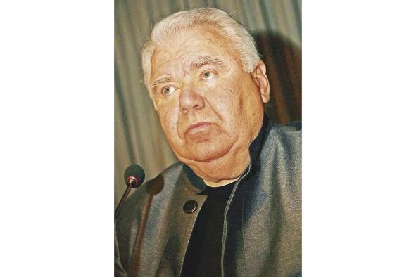 Lerner nació en Curitiba, en 1937, en una familia de inmigrantes polacos judíos. En 1964 se graduó de la Escuela de Arquitectura de la Universidad Federal de Paraná. Lerner nació en Curitiba, en 1937, en una familia de inmigrantes polacos judíos. En 1964 se graduó de la Escuela de Arquitectura de la Universidad Federal de Paraná.