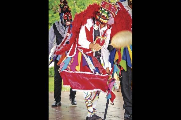 Diablos de espejos, Antón Diablos de espejos, Antón