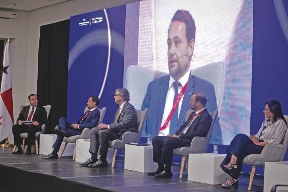 La semana pasada se realizó el I Foro de Inversiones Sostenibles organizado por la Autoridad para la Atracción de Inversiones y Promoción de Exportaciones de Panamá. La semana pasada se realizó el I Foro de Inversiones Sostenibles organizado por la Autoridad para la Atracción de Inversiones y Promoción de Exportaciones de Panamá.
