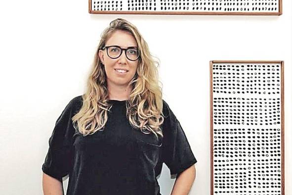 Artistas como Vanessa Orelli presentaron piezas de técnicas multidisciplinarias y colaborativas durante la instalación. Artistas como Vanessa Orelli presentaron piezas de técnicas multidisciplinarias y colaborativas durante la instalación.
