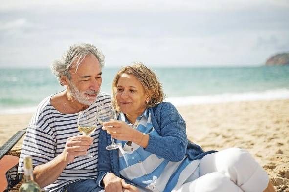 Llegar a la vejez no tiene que significar el fin del placer. Llegar a la vejez no tiene que significar el fin del placer.