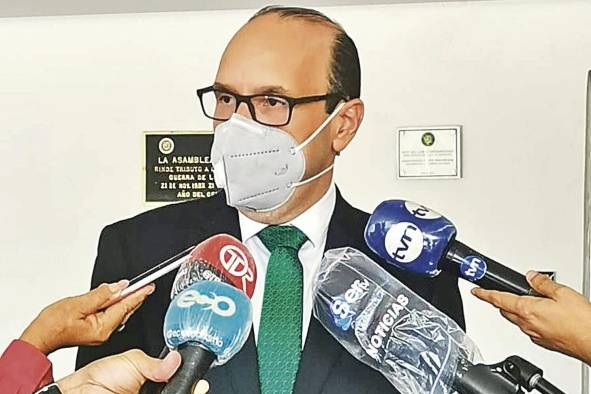 El defensor del Pueblo, Eduardo Leblanc, presentó un informe de 30 páginas sobre el caso. El defensor del Pueblo, Eduardo Leblanc, presentó un informe de 30 páginas sobre el caso.