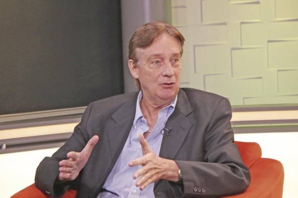 El infectólogo y pediatra Xavier Sáez-Llorens, durante una entrevista con este diario. El infectólogo y pediatra Xavier Sáez-Llorens, durante una entrevista con este diario.