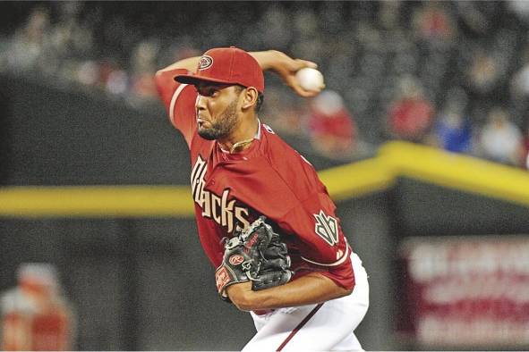El lanzador panameño Enrique Burgos Arosemena, ha jugado en las Grandes Ligas de Béisbol para los Diamondbacks de Arizona. El lanzador panameño Enrique Burgos Arosemena, ha jugado en las Grandes Ligas de Béisbol para los Diamondbacks de Arizona.