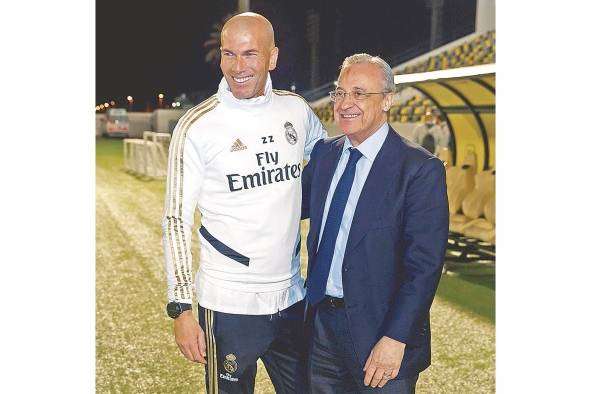 Zinedine Zidane y Florentino Pérez, entrenador y presidente del Real Madrid, respectivamente, felices como en los viejos tiempos. Zinedine Zidane y Florentino Pérez, entrenador y presidente del Real Madrid, respectivamente, felices como en los viejos tiempos.