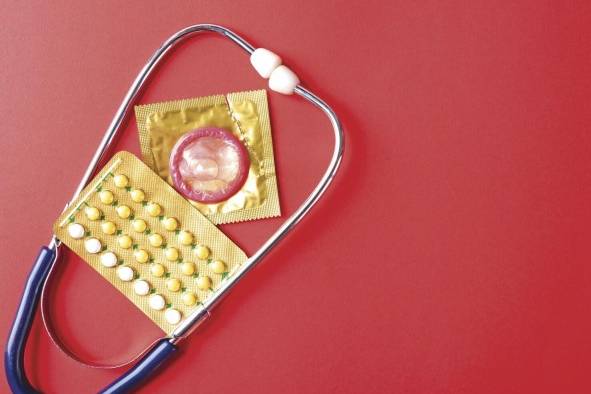 En marzo el Congreso aprobó una ley contra el aborto que prohibía la educación sexual, pero fue vetada por el Ejecutivo. En marzo el Congreso aprobó una ley contra el aborto que prohibía la educación sexual, pero fue vetada por el Ejecutivo.