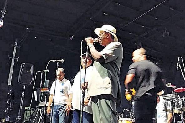 El cantante panameño Luis Argumedes, mejor conocido como Camilo Azuquita, falleció la mañana de este domingo, 25 de diciembre. El cantante panameño Luis Argumedes, mejor conocido como Camilo Azuquita, falleció la mañana de este domingo, 25 de diciembre.
