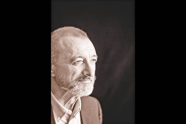 Arturo Pérez Reverte Arturo Pérez Reverte