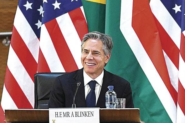 El secretario de Estado de EE.UU., Antony Blinken (R), este lunes en Sudáfrica. El secretario de Estado de EE.UU., Antony Blinken (R), este lunes en Sudáfrica.