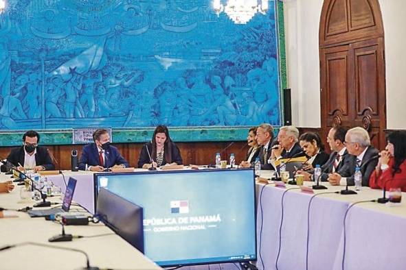 El presidente Laurentino Cortizo se reunió con gremios de abogados y de Gapifi. El presidente Laurentino Cortizo se reunió con gremios de abogados y de Gapifi.