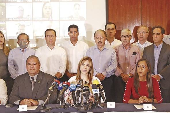 Los empresarios pidieron establecer hoja de ruta para la implementación de planes de austeridad. Los empresarios pidieron establecer hoja de ruta para la implementación de planes de austeridad.