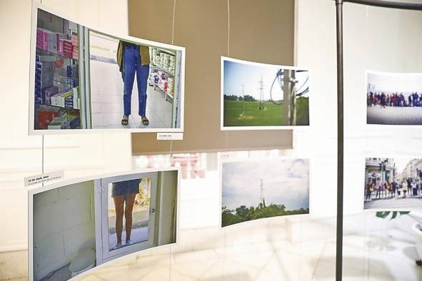 La fotógrafa utilizó fotos de archivo de entre 2008 y 2019. La fotógrafa utilizó fotos de archivo de entre 2008 y 2019.