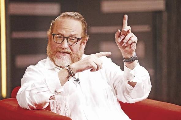 Adolfo Linares: 'Si hubiera sido convencional no le hubiera dado el voto a Varela para el Parlacen' Adolfo Linares: 'Si hubiera sido convencional no le hubiera dado el voto a Varela para el Parlacen'