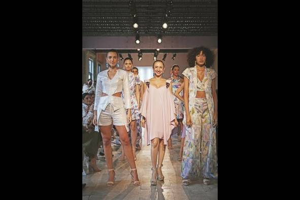Colección de la diseñadora Greta Bayo. Colección de la diseñadora Greta Bayo.