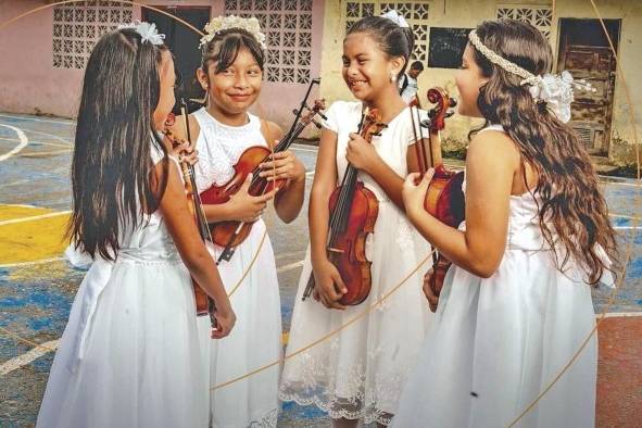 Niños integrantes de la Red de Coros y Orquestas Juveniles de Panamá Niños integrantes de la Red de Coros y Orquestas Juveniles de Panamá