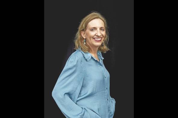 Ana García Bergua: 'A los políticos habría que encerrarlos en una biblioteca' Ana García Bergua: 'A los políticos habría que encerrarlos en una biblioteca'