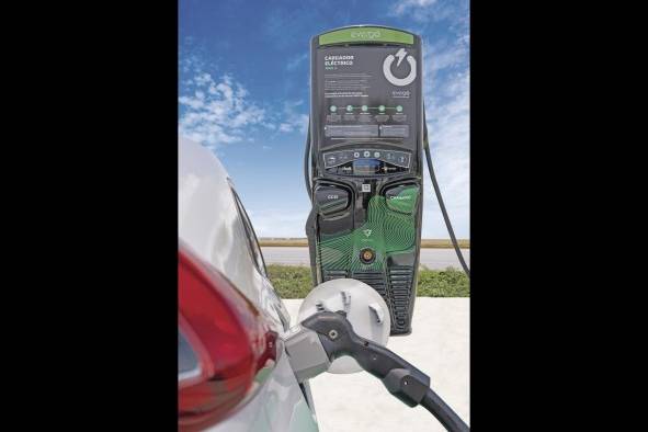 Latinoamérica ya mantiene varias rutas de carga, y en Panamá ciertas compañías prevén realizar proyectos a corto y mediano plazo para masificar la instalación de estaciones de carga. Latinoamérica ya mantiene varias rutas de carga, y en Panamá ciertas compañías prevén realizar proyectos a corto y mediano plazo para masificar la instalación de estaciones de carga.
