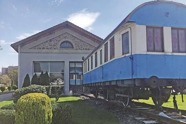 El centro tiene la fachada de una estación ferroviaria de hace un siglo. El centro tiene la fachada de una estación ferroviaria de hace un siglo.
