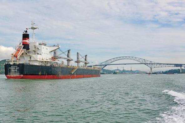 El objetivo del proyecto es brindar el servicio a los buques mientras esperan para transitar por el Canal. El objetivo del proyecto es brindar el servicio a los buques mientras esperan para transitar por el Canal.