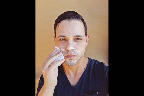 Algunos jabones especiales también son una alternativa para el cuidado facial. Algunos jabones especiales también son una alternativa para el cuidado facial.