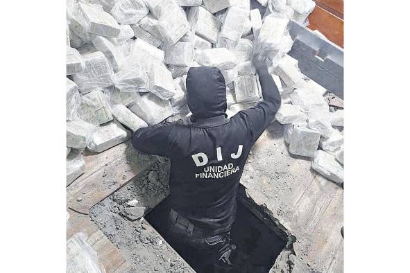 En diciembre de 2021 las autoridades decomisaron más de $10 millones a un brazo operativo del cartel del Golfo en la costa atlántica panameña En diciembre de 2021 las autoridades decomisaron más de $10 millones a un brazo operativo del cartel del Golfo en la costa atlántica panameña